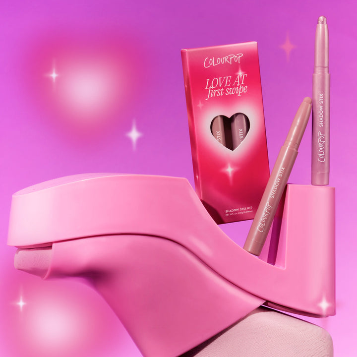 Love At First Swipe - Daily Set